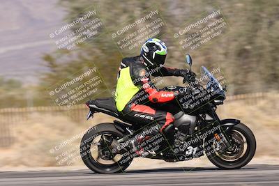 media/Dec-04-2025-Racers Edge (Thu) [[5ebc9f124d]]/3-B Group/5-Session 2 Turn 2 inside Speed Pans/